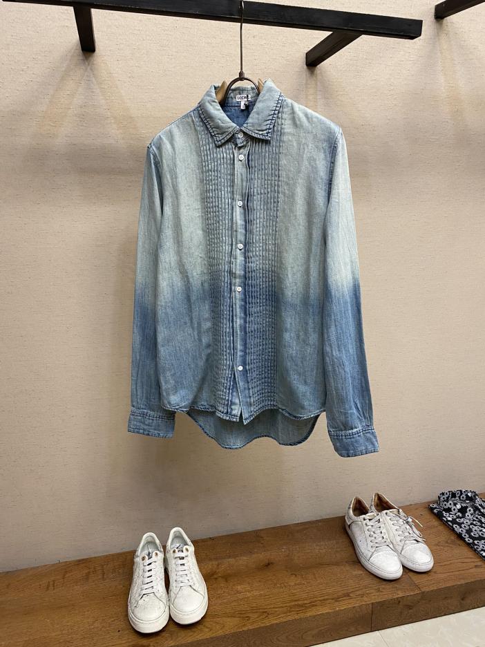 designer,replica,clothing,fake,1:1,lv,luxury,high quality Loewe pleated shirt designer,replica,clothing,fake,1:1,lv,luxury,high quality Loewe pleated shirt