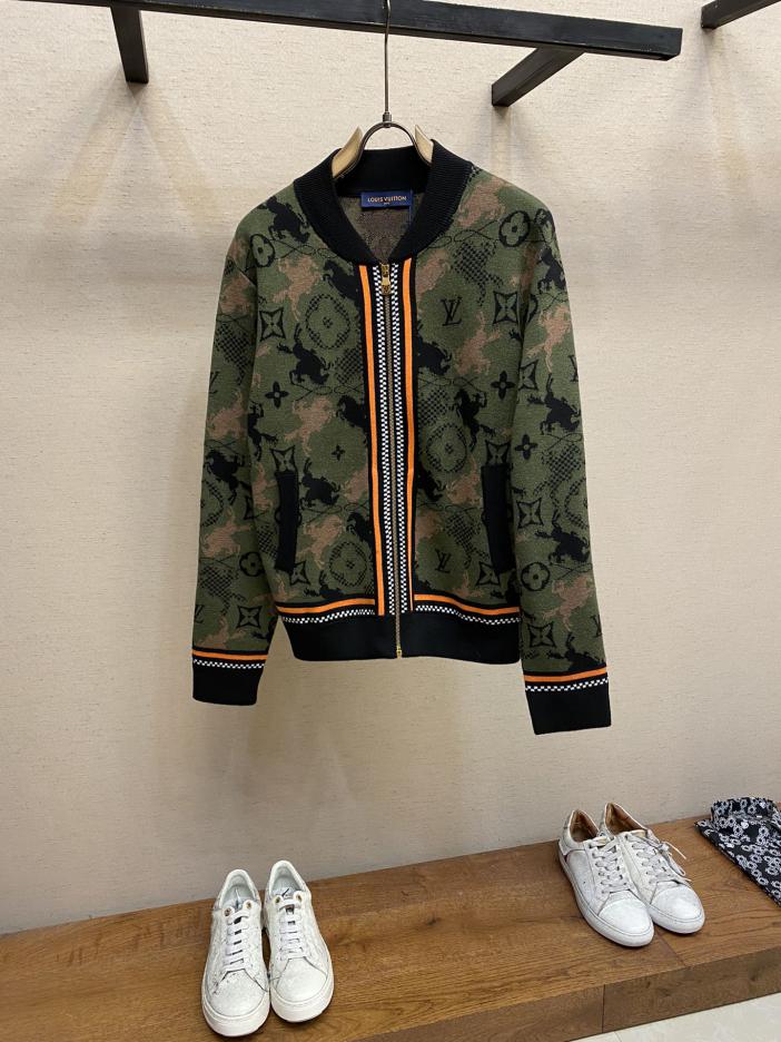 designer,replica,clothing,fake,1:1,lv,luxury,high quality L* FW DAMIER camouflage green sweater designer,replica,clothing,fake,1:1,lv,luxury,high quality L* FW DAMIER camouflage green sweater