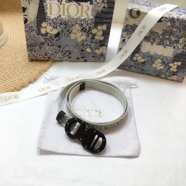designer,replica,clothing,fake,1:1,lv,luxury,high quality Use a Dior belt