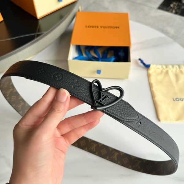 designer,replica,clothing,fake,1:1,lv,luxury,high quality LOUIS VUITTON Women’s Classic Belt Width 30mm