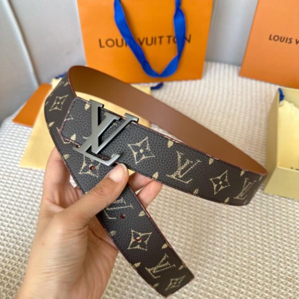 designer,replica,clothing,fake,1:1,lv,luxury,high quality LOUIS VUITTON men’s new belt double-sided