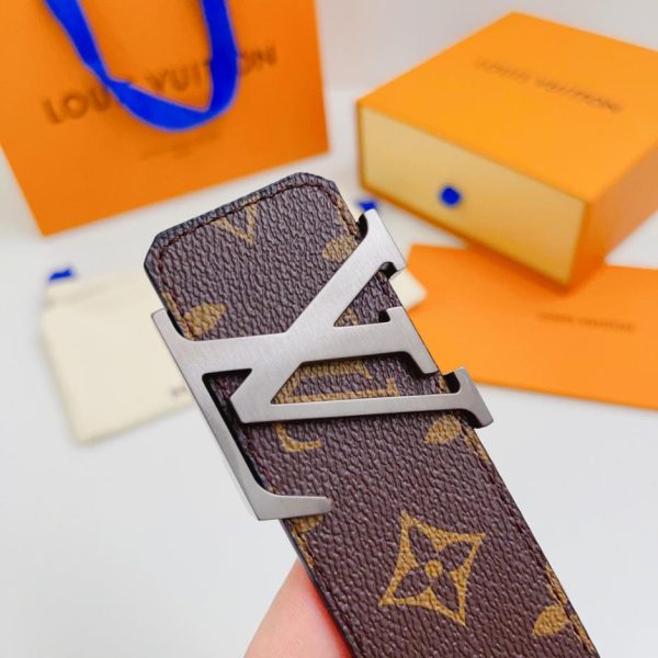 designer,replica,clothing,fake,1:1,lv,luxury,high quality LOUIS VUITTON classic belt width 4.0