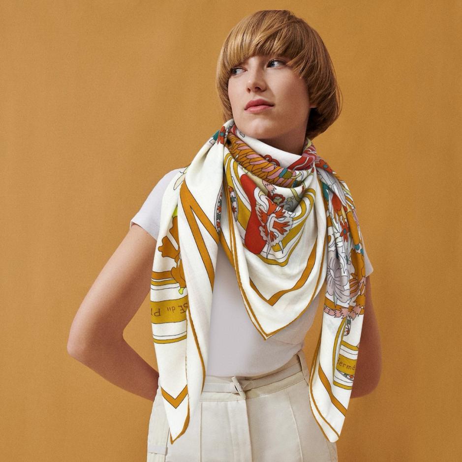 designer,replica,clothing,fake,1:1,lv,luxury,high quality Hermes double-sided cashmere square scarf in the same color designer,replica,clothing,fake,1:1,lv,luxury,high quality Hermes double-sided cashmere square scarf in the same color
