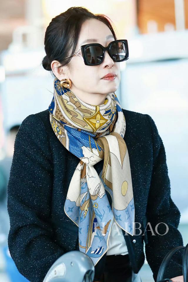 designer,replica,clothing,fake,1:1,lv,luxury,high quality Louis Vuitton double-sided cashmere square scarf designer,replica,clothing,fake,1:1,lv,luxury,high quality Louis Vuitton double-sided cashmere square scarf