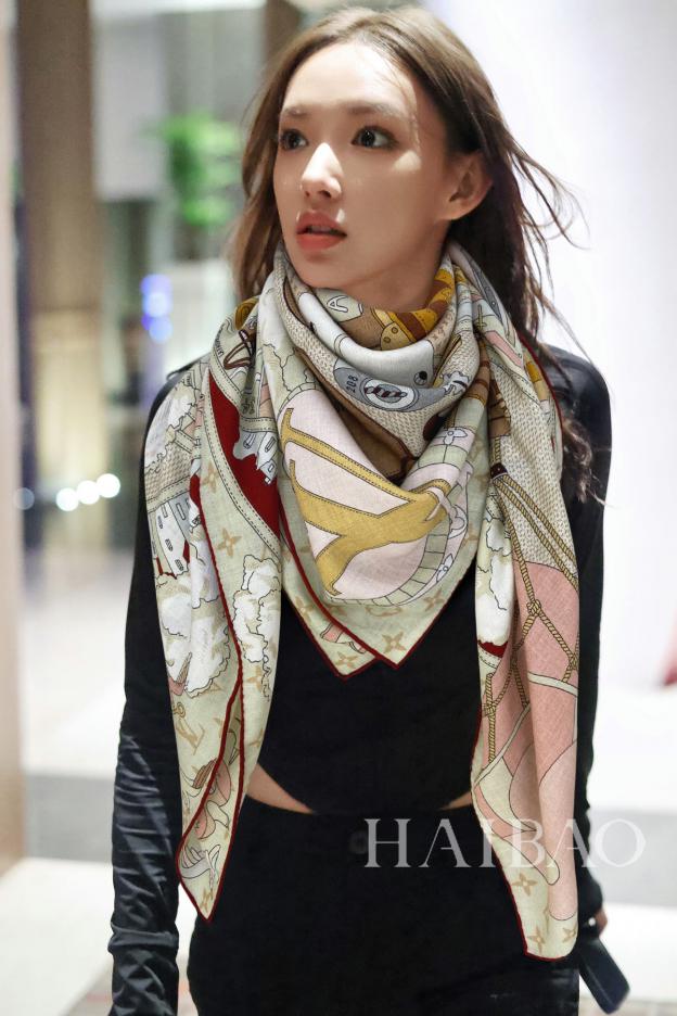 designer,replica,clothing,fake,1:1,lv,luxury,high quality Louis Vuitton double-sided cashmere square scarf designer,replica,clothing,fake,1:1,lv,luxury,high quality Louis Vuitton double-sided cashmere square scarf