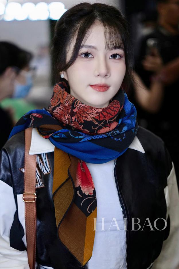 designer,replica,clothing,fake,1:1,lv,luxury,high quality Gucci cashmere square scarf designer,replica,clothing,fake,1:1,lv,luxury,high quality Gucci cashmere square scarf