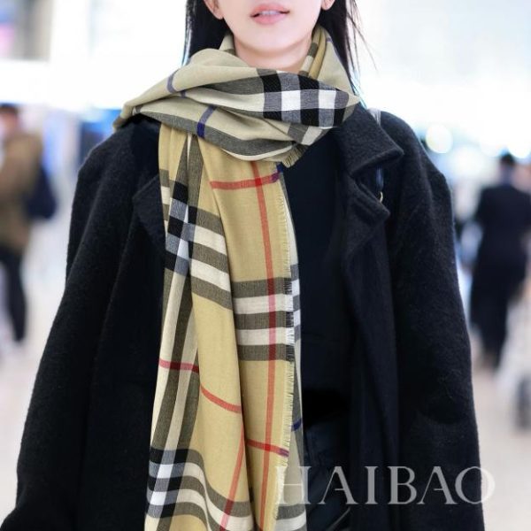 designer,replica,clothing,fake,1:1,lv,luxury,high quality Burberry plaid double-sided long scarf]
