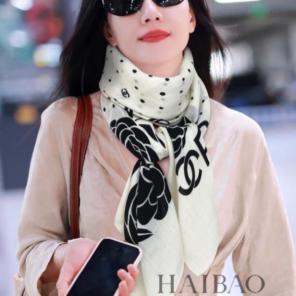 designer,replica,clothing,fake,1:1,lv,luxury,high quality Chenel double-sided tonal cashmere square scarf