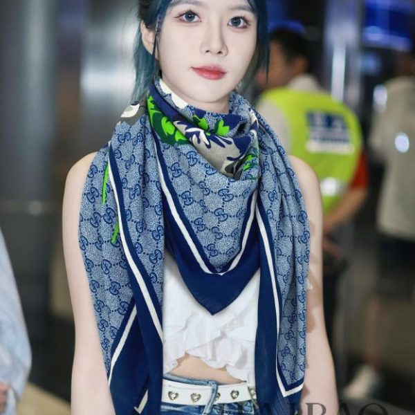 designer,replica,clothing,fake,1:1,lv,luxury,high quality Gucci cashmere square scarf