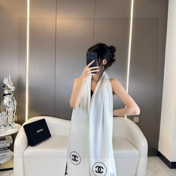 designer,replica,clothing,fake,1:1,lv,luxury,high quality Chanel thin velvet long scarf