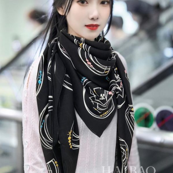 designer,replica,clothing,fake,1:1,lv,luxury,high quality Chenel double-sided tonal cashmere square scarf