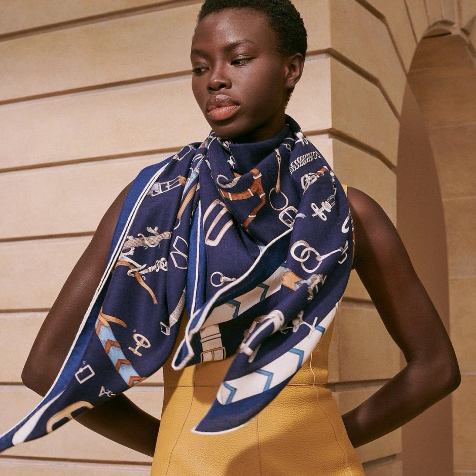 designer,replica,clothing,fake,1:1,lv,luxury,high quality Hermes double-sided cashmere square scarf in the same color designer,replica,clothing,fake,1:1,lv,luxury,high quality Hermes double-sided cashmere square scarf in the same color