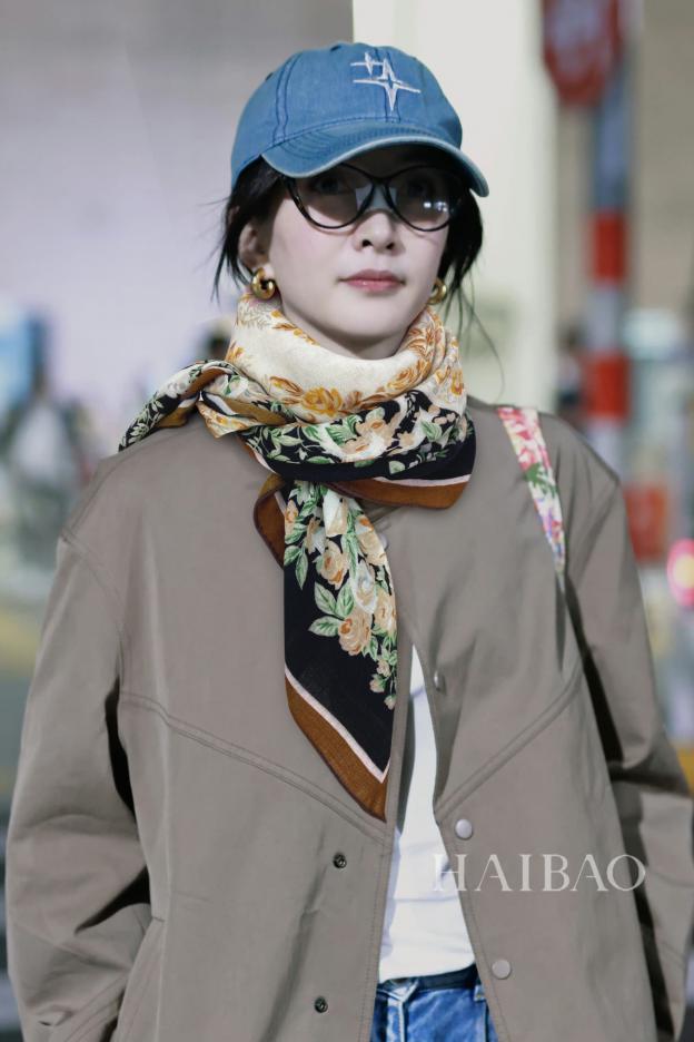 designer,replica,clothing,fake,1:1,lv,luxury,high quality Gucci cashmere square scarf designer,replica,clothing,fake,1:1,lv,luxury,high quality Gucci cashmere square scarf