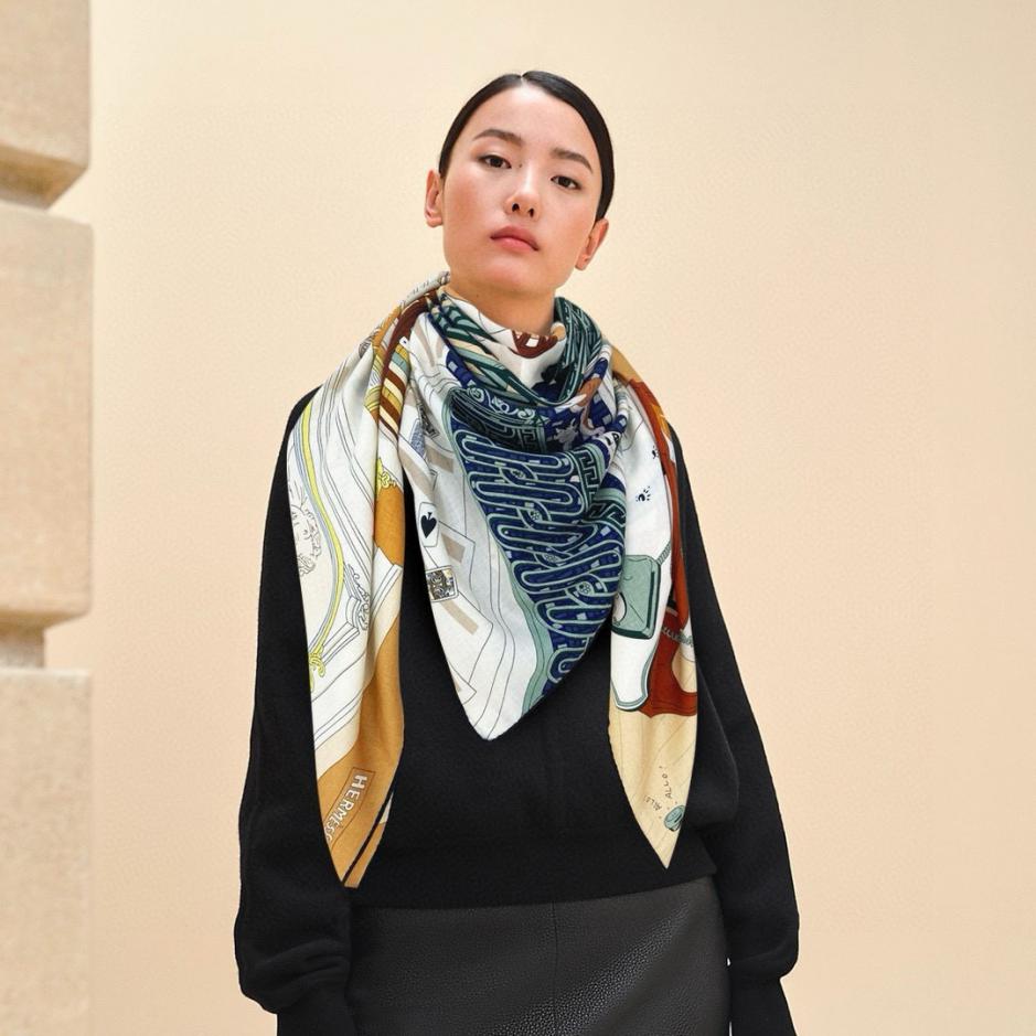 designer,replica,clothing,fake,1:1,lv,luxury,high quality Hermes double-sided cashmere square scarf in the same color designer,replica,clothing,fake,1:1,lv,luxury,high quality Hermes double-sided cashmere square scarf in the same color