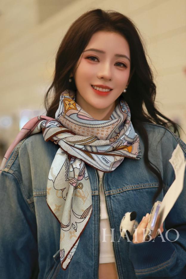designer,replica,clothing,fake,1:1,lv,luxury,high quality Louis Vuitton cashmere square scarf designer,replica,clothing,fake,1:1,lv,luxury,high quality Louis Vuitton cashmere square scarf