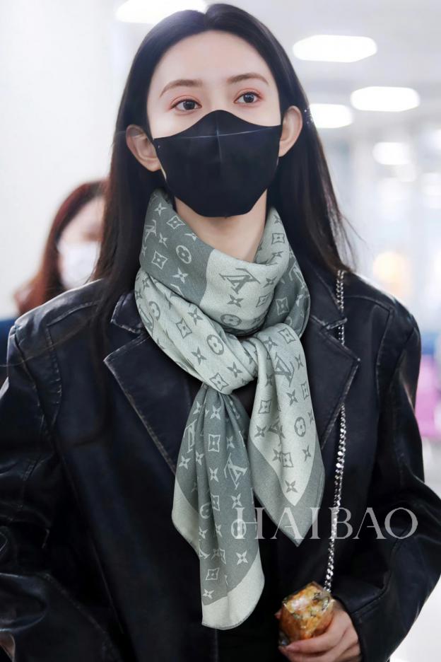 designer,replica,clothing,fake,1:1,lv,luxury,high quality Louis Vuitton cashmere square scarf designer,replica,clothing,fake,1:1,lv,luxury,high quality Louis Vuitton cashmere square scarf