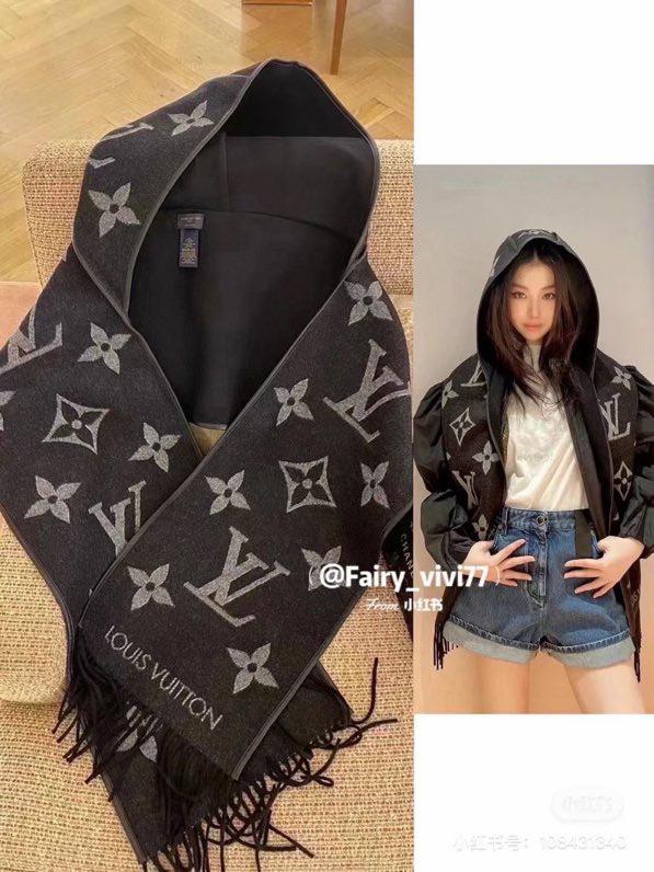 designer,replica,clothing,fake,1:1,lv,luxury,high quality L Fall For You hooded scarf designer,replica,clothing,fake,1:1,lv,luxury,high quality L Fall For You hooded scarf