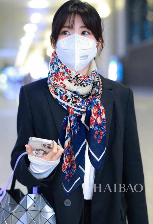 designer,replica,clothing,fake,1:1,lv,luxury,high quality Gucci cashmere square scarf designer,replica,clothing,fake,1:1,lv,luxury,high quality Gucci cashmere square scarf