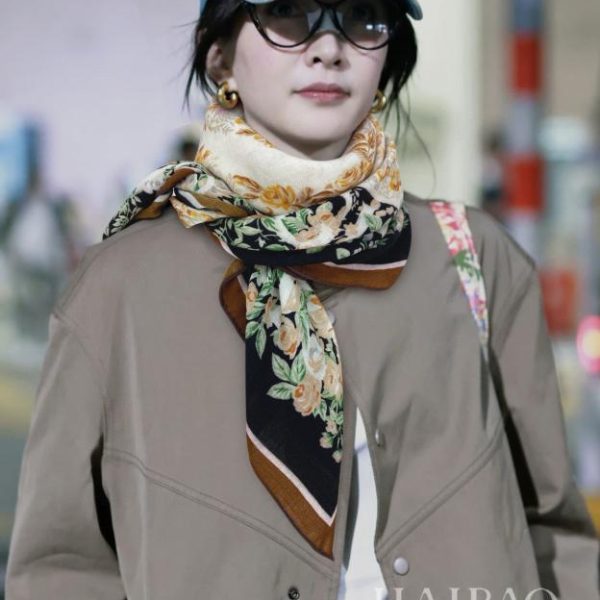 designer,replica,clothing,fake,1:1,lv,luxury,high quality Gucci cashmere square scarf