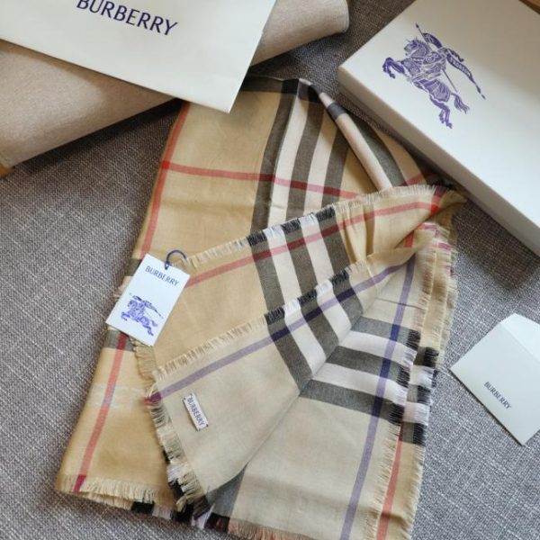 designer,replica,clothing,fake,1:1,lv,luxury,high quality Burberry double-sided thin plaid shawl