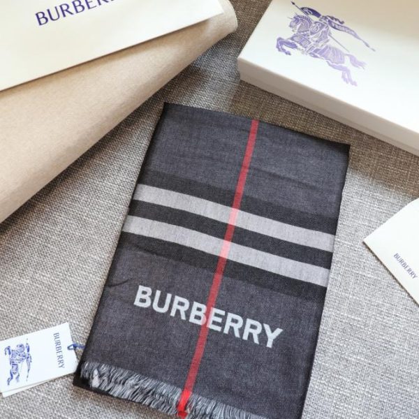 designer,replica,clothing,fake,1:1,lv,luxury,high quality Burberry double-sided thin plaid shawl