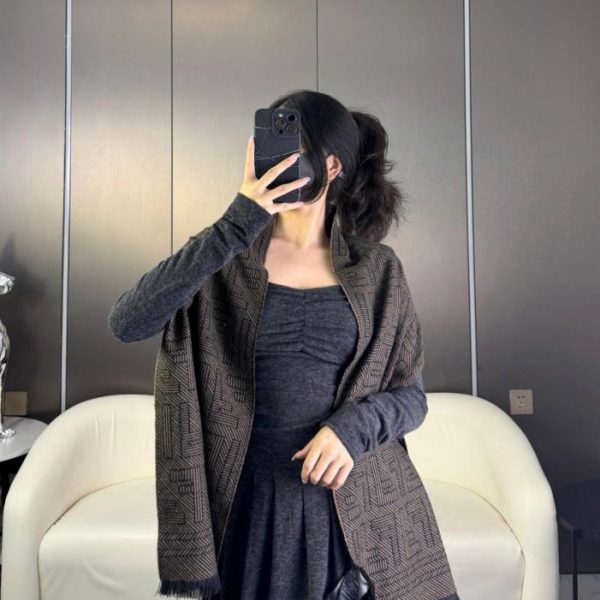 designer,replica,clothing,fake,1:1,lv,luxury,high quality FENDI new men’s and women’s double F jacquard