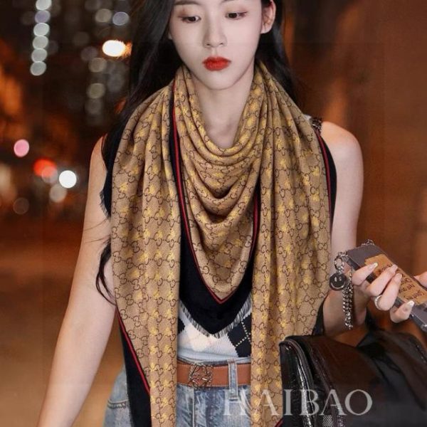designer,replica,clothing,fake,1:1,lv,luxury,high quality Gucci bee pattern