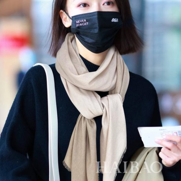 designer,replica,clothing,fake,1:1,lv,luxury,high quality Loro Piana’s best original single-length scarf]