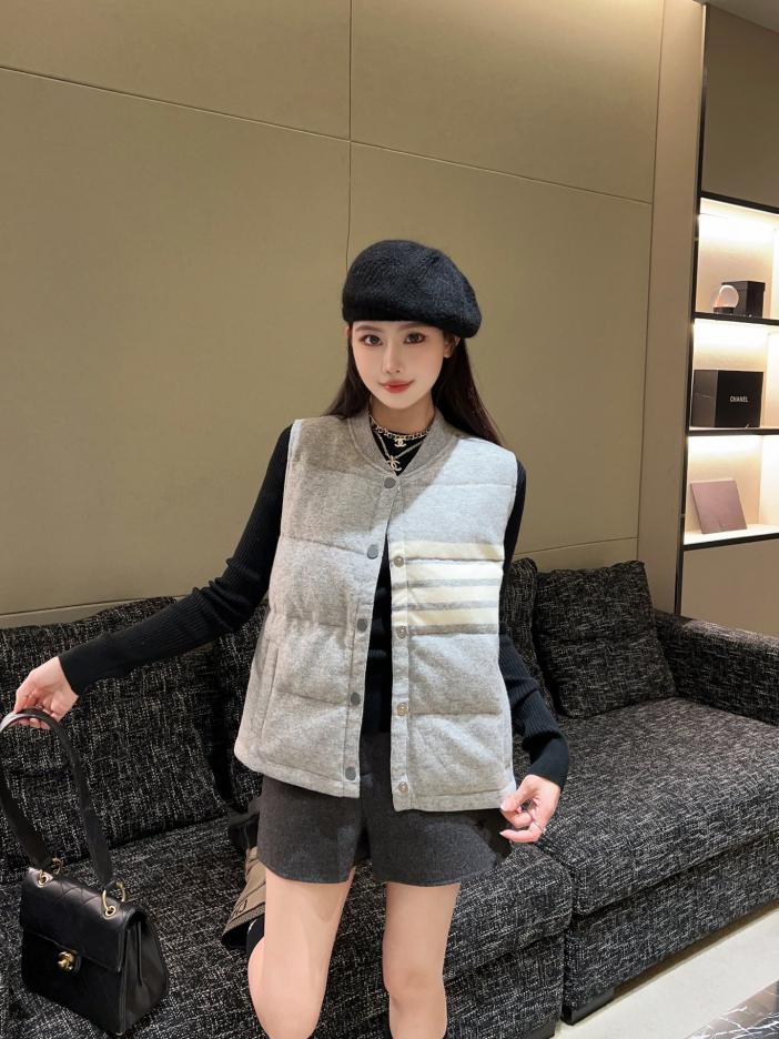 designer,replica,clothing,fake,1:1,lv,luxury,high quality THOM BROWNE 24Ss stand collar down vest designer,replica,clothing,fake,1:1,lv,luxury,high quality THOM BROWNE 24Ss stand collar down vest