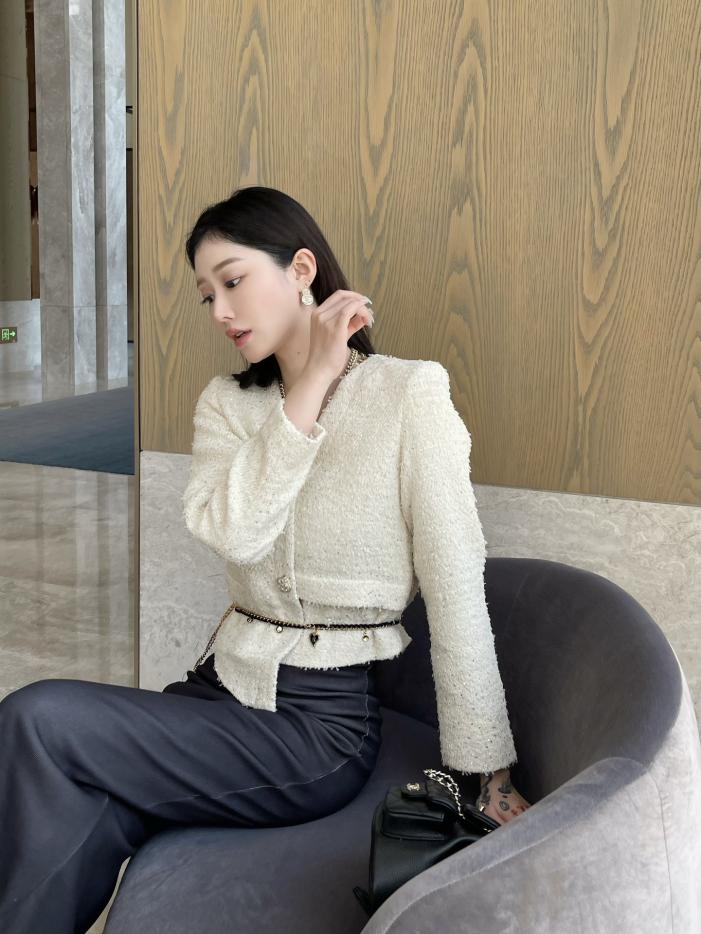 designer,replica,clothing,fake,1:1,lv,luxury,high quality Chanel’s latest catwalk jacket designer,replica,clothing,fake,1:1,lv,luxury,high quality Chanel’s latest catwalk jacket