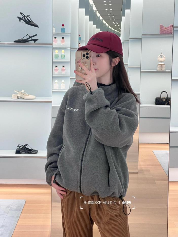 designer,replica,clothing,fake,1:1,lv,luxury,high quality Stand collar polar fleece jacket designer,replica,clothing,fake,1:1,lv,luxury,high quality Stand collar polar fleece jacket