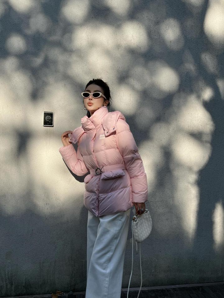 designer,replica,clothing,fake,1:1,lv,luxury,high quality Miu Miu new hooded down jacket designer,replica,clothing,fake,1:1,lv,luxury,high quality Miu Miu new hooded down jacket