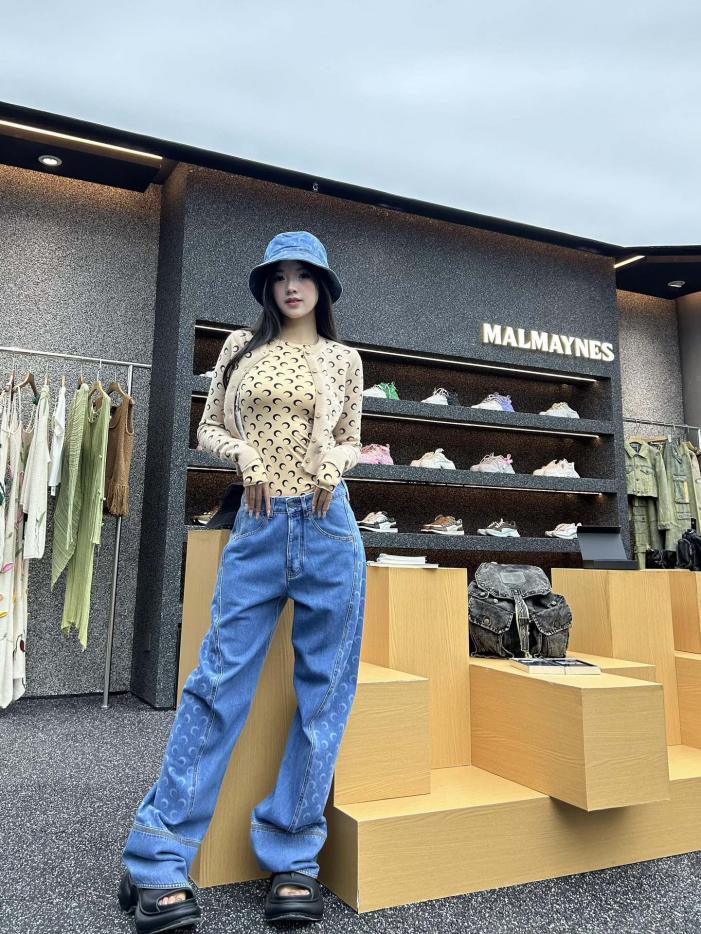 designer,replica,clothing,fake,1:1,lv,luxury,high quality marrie sere blue jeans designer,replica,clothing,fake,1:1,lv,luxury,high quality marrie sere blue jeans