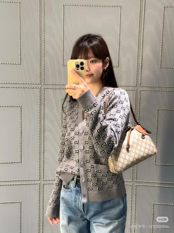 designer,replica,clothing,fake,1:1,lv,luxury,high quality GUCCI Double G vintage jacquard wool cardigan designer,replica,clothing,fake,1:1,lv,luxury,high quality GUCCI Double G vintage jacquard wool cardigan