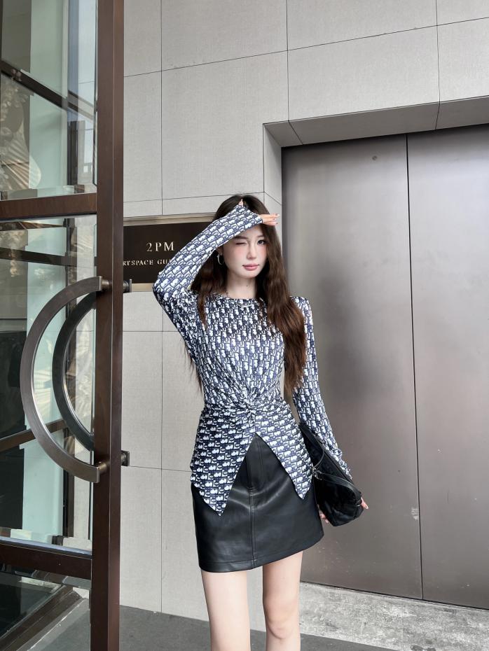 designer,replica,clothing,fake,1:1,lv,luxury,high quality Dior presbyopic slit bottoming top designer,replica,clothing,fake,1:1,lv,luxury,high quality Dior presbyopic slit bottoming top