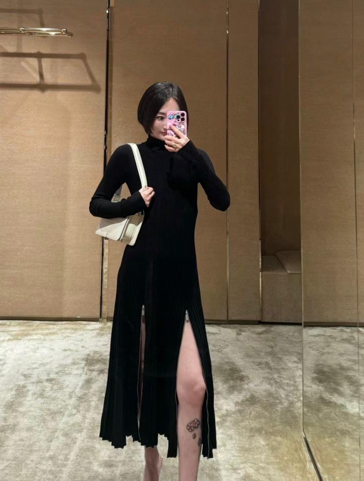 designer,replica,clothing,fake,1:1,lv,luxury,high quality Burberry knitted maxi skirt designer,replica,clothing,fake,1:1,lv,luxury,high quality Burberry knitted maxi skirt