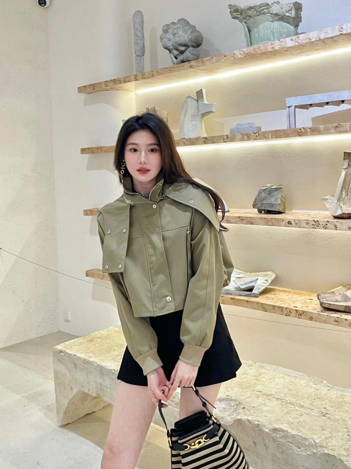 designer,replica,clothing,fake,1:1,lv,luxury,high quality CD classic hooded short trench coat designer,replica,clothing,fake,1:1,lv,luxury,high quality CD classic hooded short trench coat