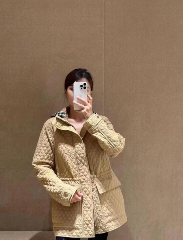 designer,replica,clothing,fake,1:1,lv,luxury,high quality Burberry hooded padded jacket designer,replica,clothing,fake,1:1,lv,luxury,high quality Burberry hooded padded jacket