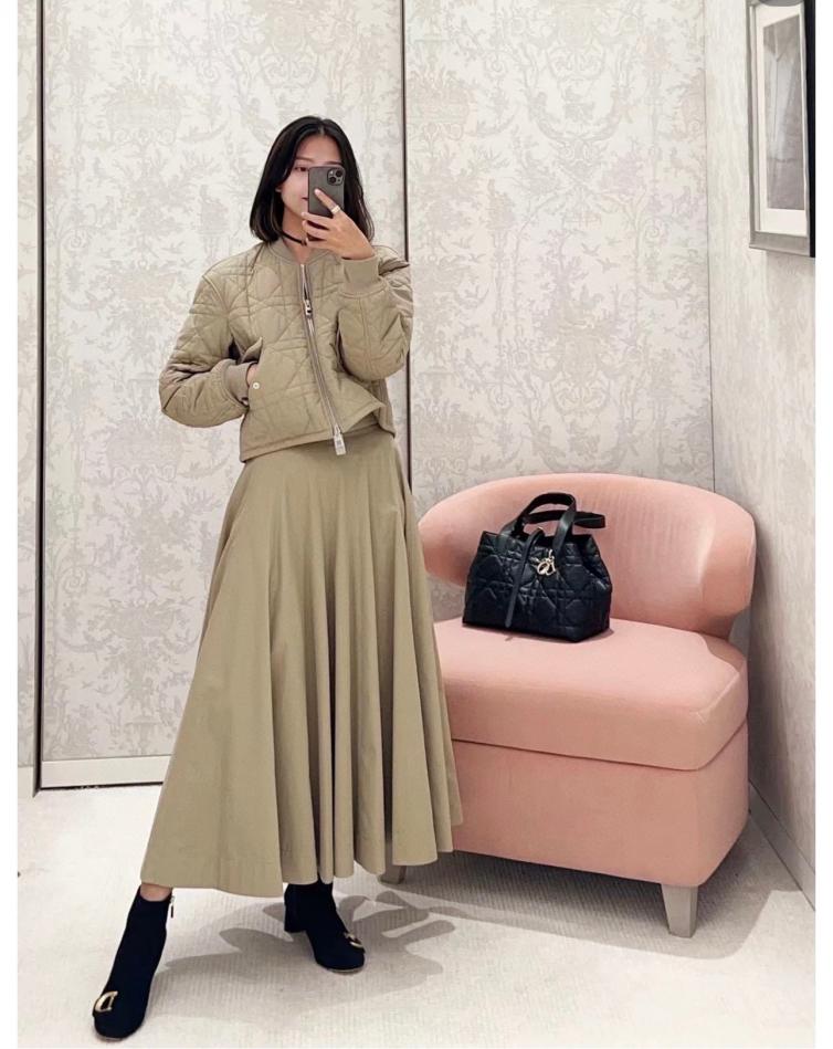 designer,replica,clothing,fake,1:1,lv,luxury,high quality Dior embroidered cotton jacket designer,replica,clothing,fake,1:1,lv,luxury,high quality Dior embroidered cotton jacket