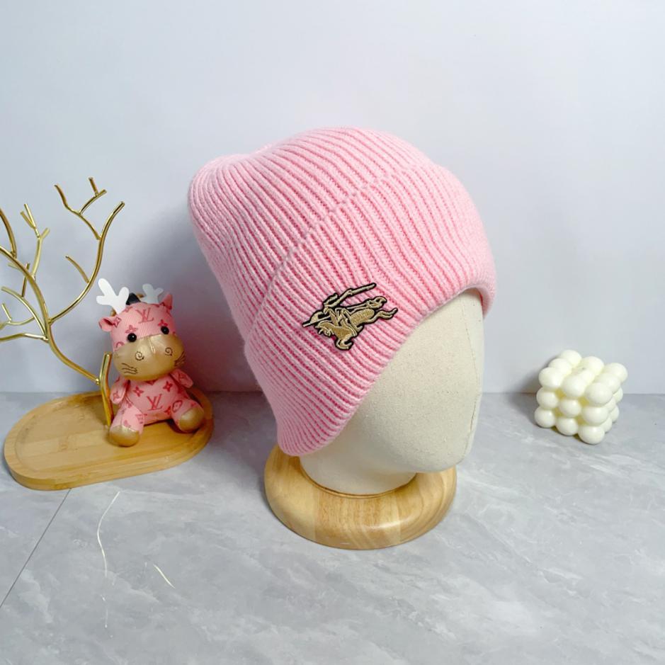 designer,replica,clothing,fake,1:1,lv,luxury,high quality Burberry autumn and winter knitted beanie designer,replica,clothing,fake,1:1,lv,luxury,high quality Burberry autumn and winter knitted beanie