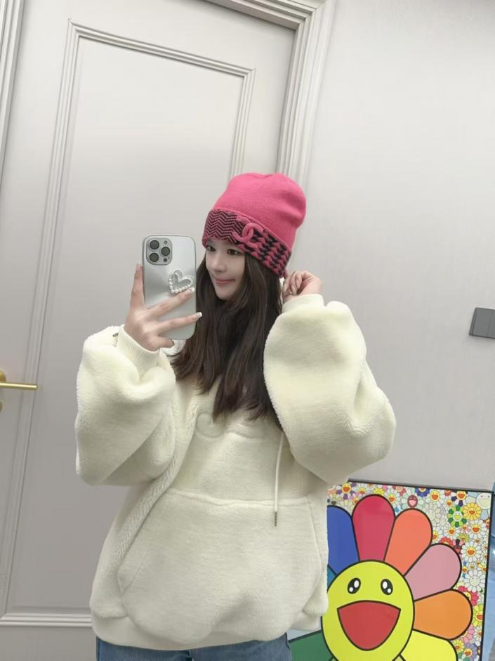 designer,replica,clothing,fake,1:1,lv,luxury,high quality Chanel classic colors for men and women designer,replica,clothing,fake,1:1,lv,luxury,high quality Chanel classic colors for men and women