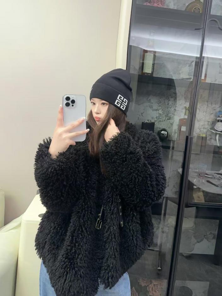 designer,replica,clothing,fake,1:1,lv,luxury,high quality GIVENCHY knitted hat cashmere material, same style for men and women designer,replica,clothing,fake,1:1,lv,luxury,high quality GIVENCHY knitted hat cashmere material, same style for men and women