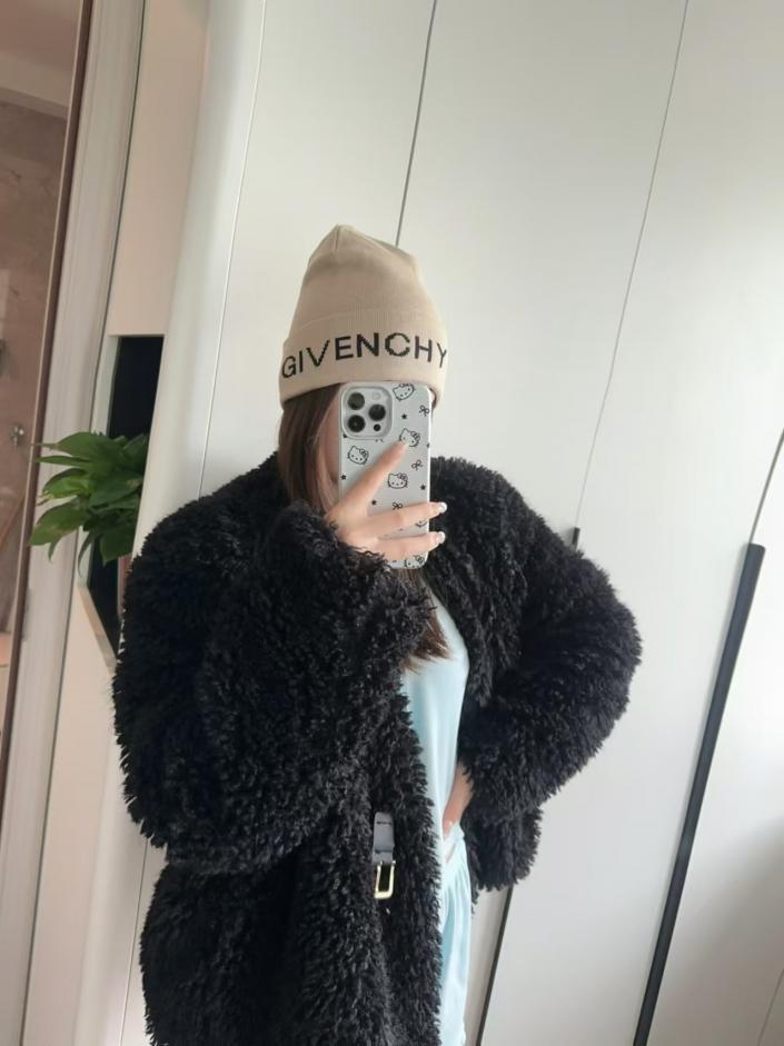 designer,replica,clothing,fake,1:1,lv,luxury,high quality GIVENCHY knitted hat cashmere material, same style for men and women designer,replica,clothing,fake,1:1,lv,luxury,high quality GIVENCHY knitted hat cashmere material, same style for men and women