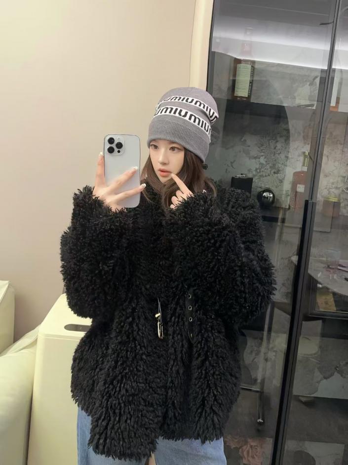 designer,replica,clothing,fake,1:1,lv,luxury,high quality MiuMiu classic model designer,replica,clothing,fake,1:1,lv,luxury,high quality MiuMiu classic model