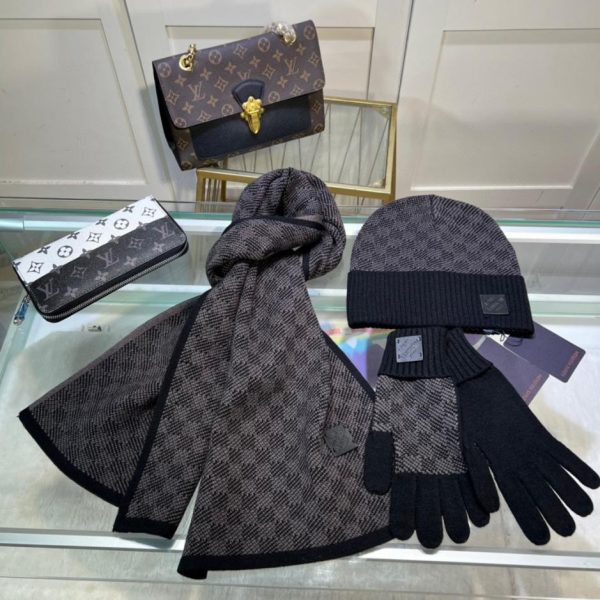 designer,replica,clothing,fake,1:1,lv,luxury,high quality Louis Vuitton [Wool suit, hat, scarf and gloves three-piece set]
