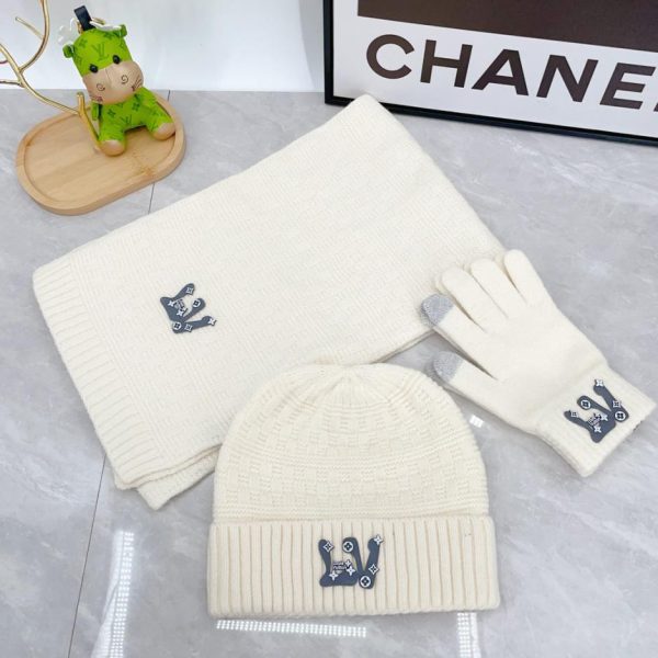 designer,replica,clothing,fake,1:1,lv,luxury,high quality Louis Vuitton scarf, hat and gloves three-piece set