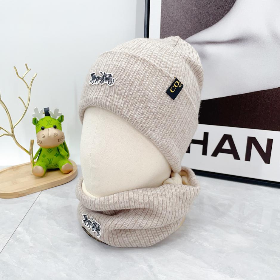 designer,replica,clothing,fake,1:1,lv,luxury,high quality Coach scarf, hat and gloves three-piece set designer,replica,clothing,fake,1:1,lv,luxury,high quality Coach scarf, hat and gloves three-piece set
