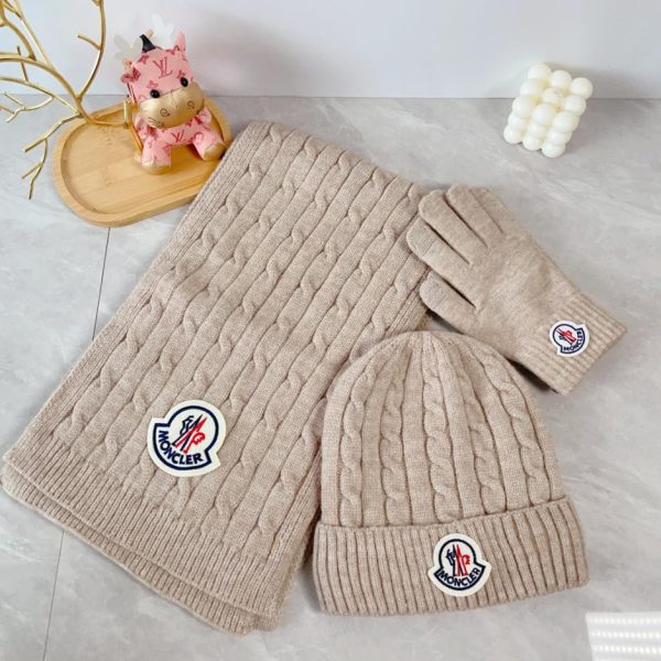 designer,replica,clothing,fake,1:1,lv,luxury,high quality Moncler scarf, hat and gloves three-piece set