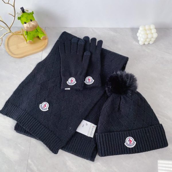 designer,replica,clothing,fake,1:1,lv,luxury,high quality MONCLER scarf, hat and fur ball gloves three-piece set
