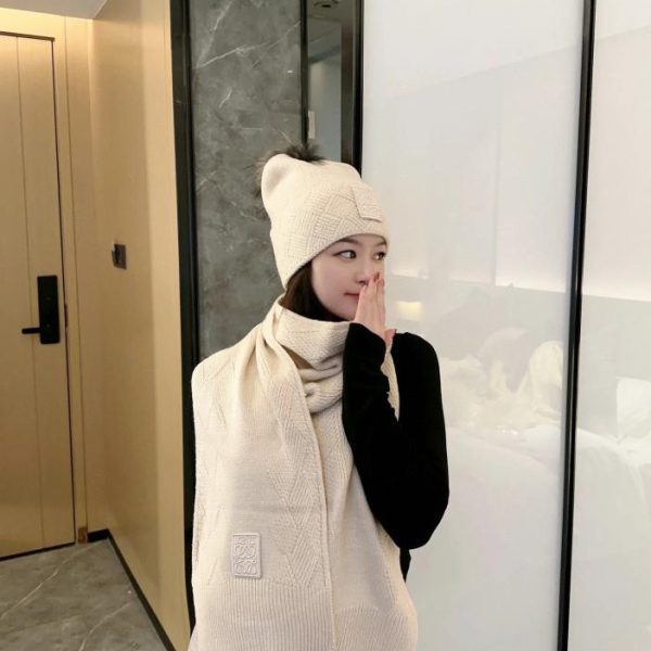 designer,replica,clothing,fake,1:1,lv,luxury,high quality Loewe new classic suit hat scarf